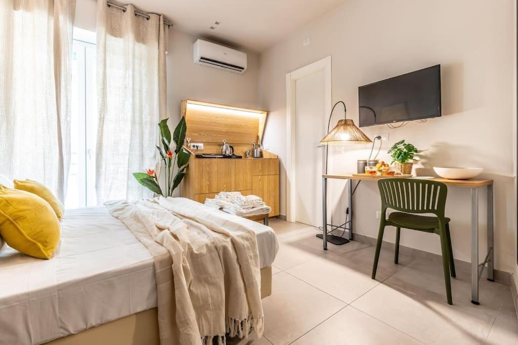 Dafne Room Un'Oasi Romana Per Coppie Экстерьер фото